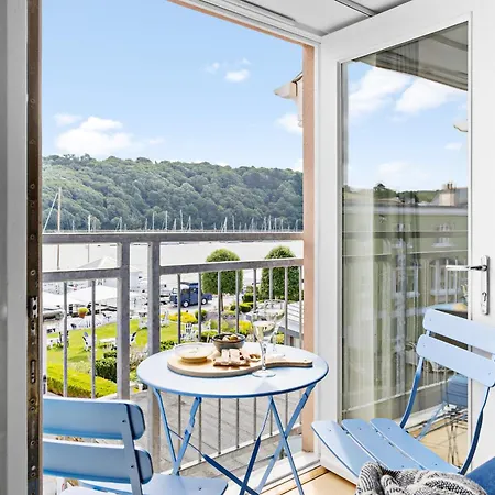 Dart Marina - Luxury Apartment On Marina Dartmouth Exterior photo