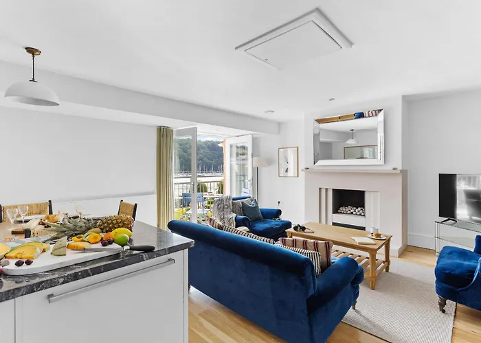Dart Marina - Luxury Apartment On Marina